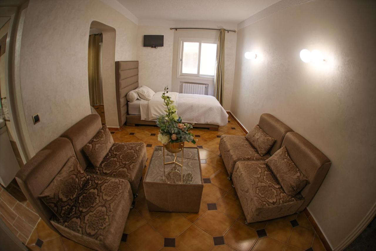 Hôtel Des Lilas Oujda Exterior foto
